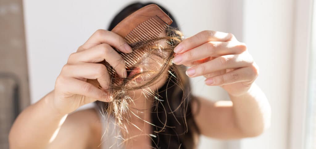 10 Powerful Reasons for Hair Falling Out in Women